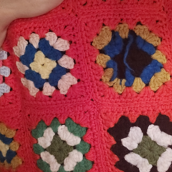 Handmade Crochet Cardigan Sweater XL Granny Square Vintage Red Multicolor - Picture 4 of 13